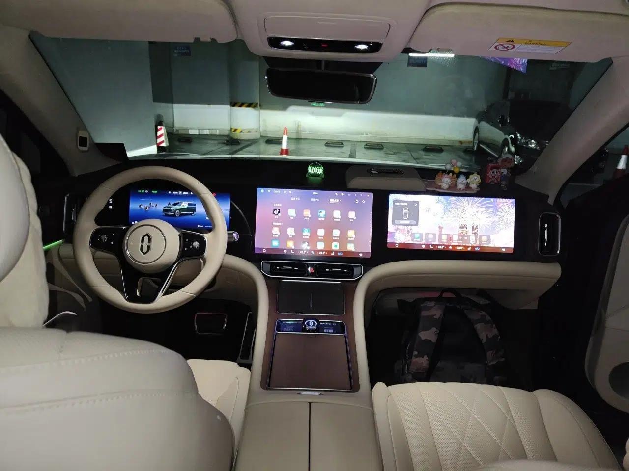 Hima AITO M9 2024 Range-Extended Ultra Version 42 kWh 6-Seater Model — миниатюра 10