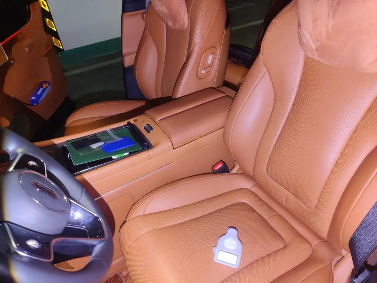 Hima AITO M9 2024 Range-Extended Ultra Version 42 kWh 6-Seater Model — миниатюра 16