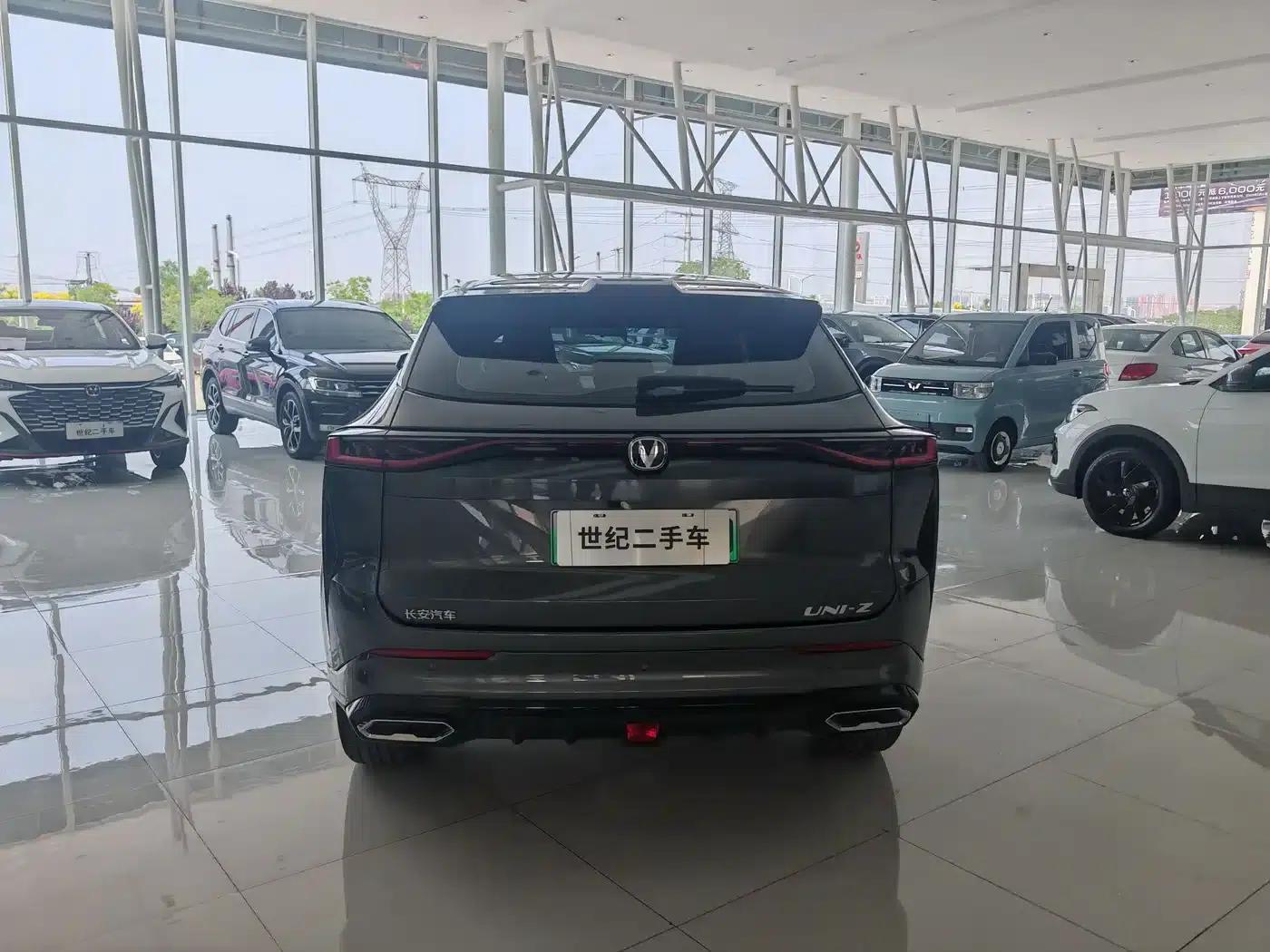 Changan UNI-Z New Energy 2024 Blue Whale Smart Electric iDD 125km Superior Edition — миниатюра 13