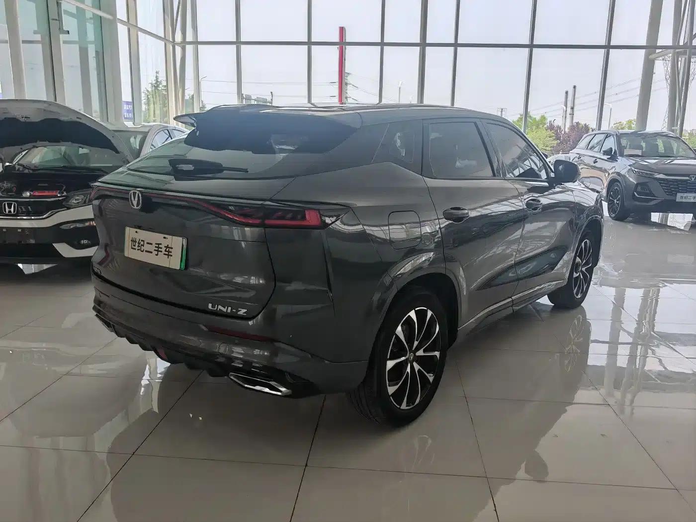 Changan UNI-Z New Energy 2024 Blue Whale Smart Electric iDD 125km Superior Edition — миниатюра 15