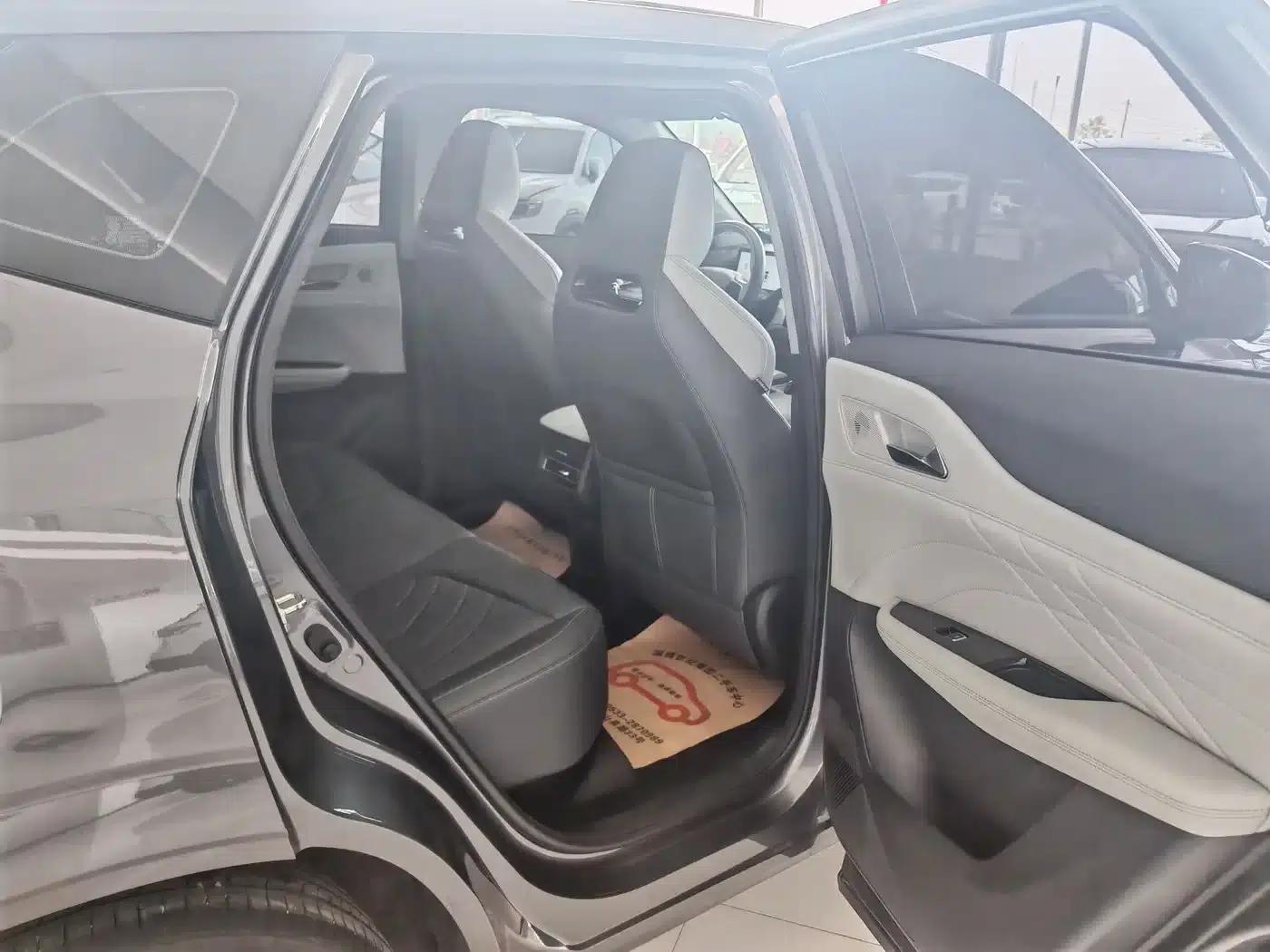 Changan UNI-Z New Energy 2024 Blue Whale Smart Electric iDD 125km Superior Edition — миниатюра 17