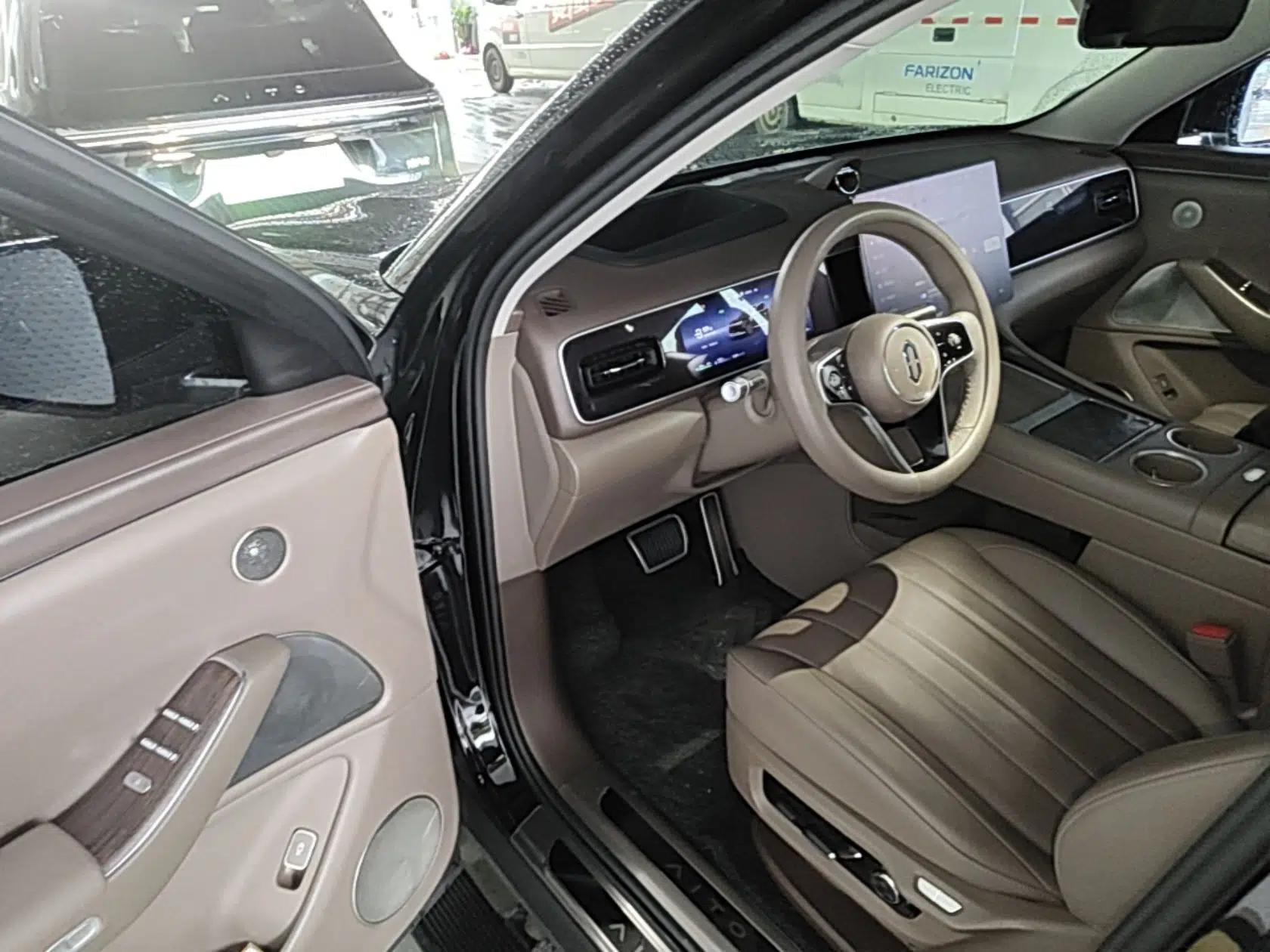 Hima AITO M7 2026 Model Range-Extending Ultra All-Wheel Drive 5-Seater Version — миниатюра 18