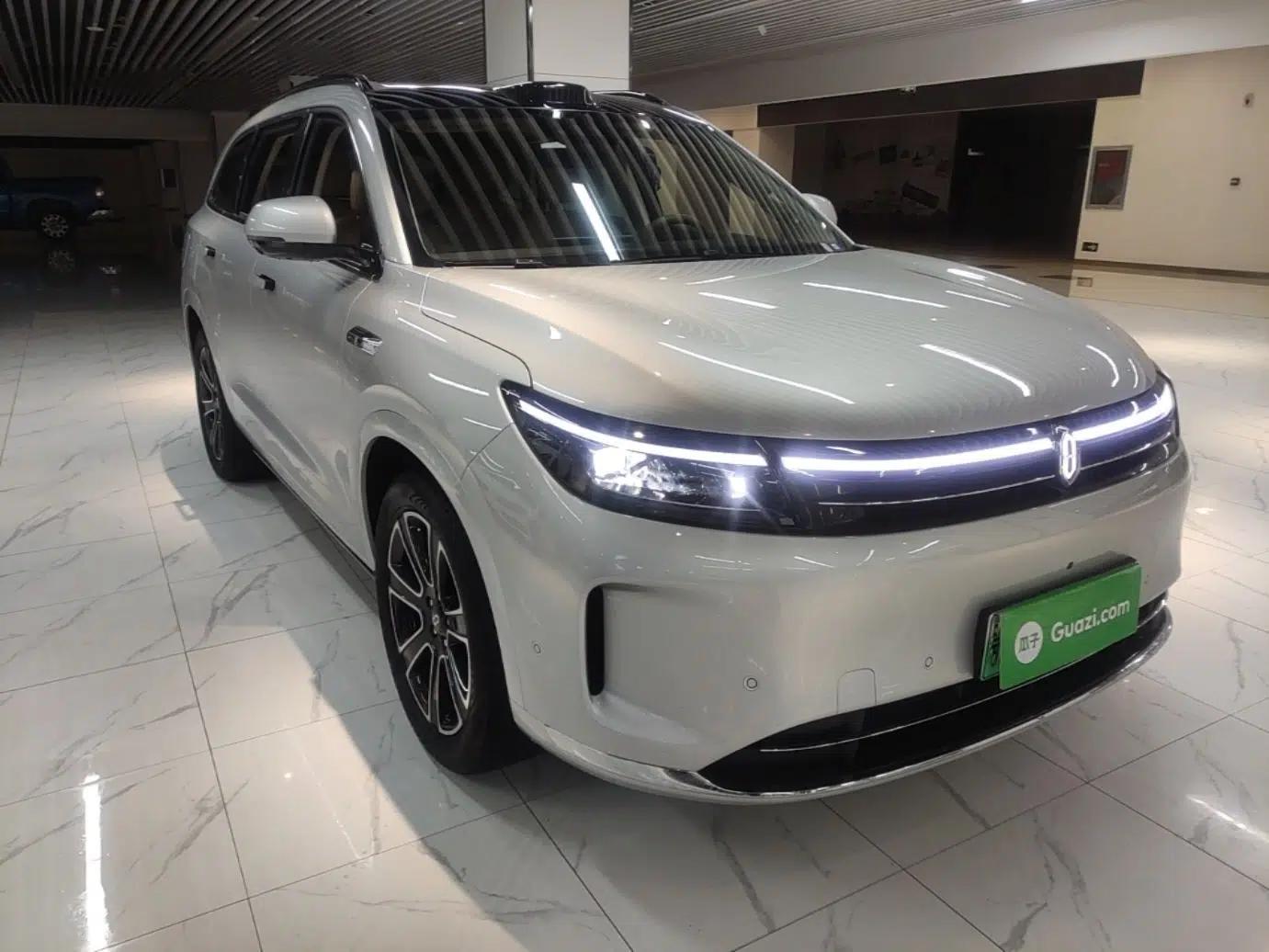 Hima AITO M7 2024 1.5T Intelligent Driving 4WD Ultra Version 6 Seats — миниатюра 3