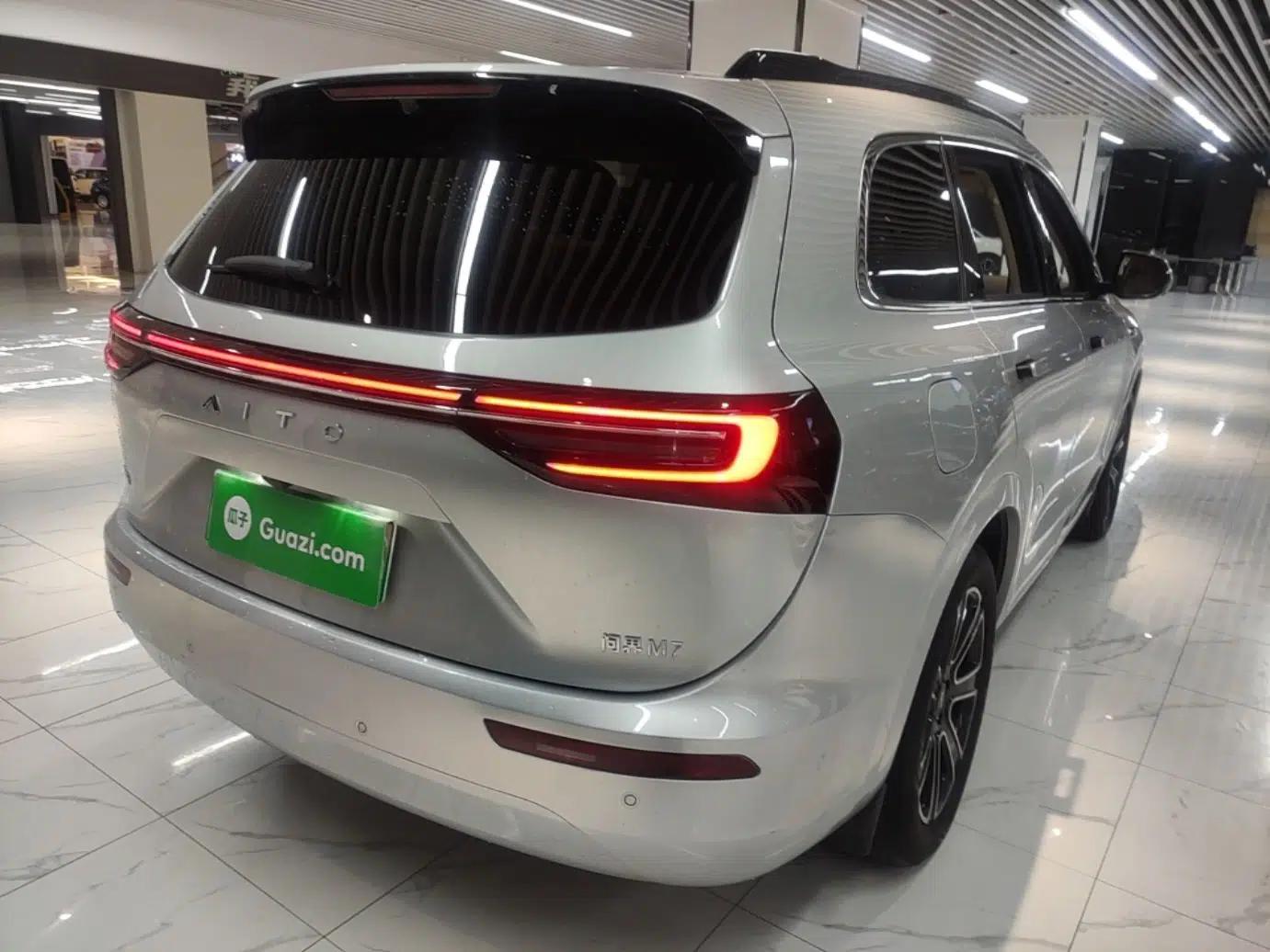 Hima AITO M7 2024 1.5T Intelligent Driving 4WD Ultra Version 6 Seats — миниатюра 6