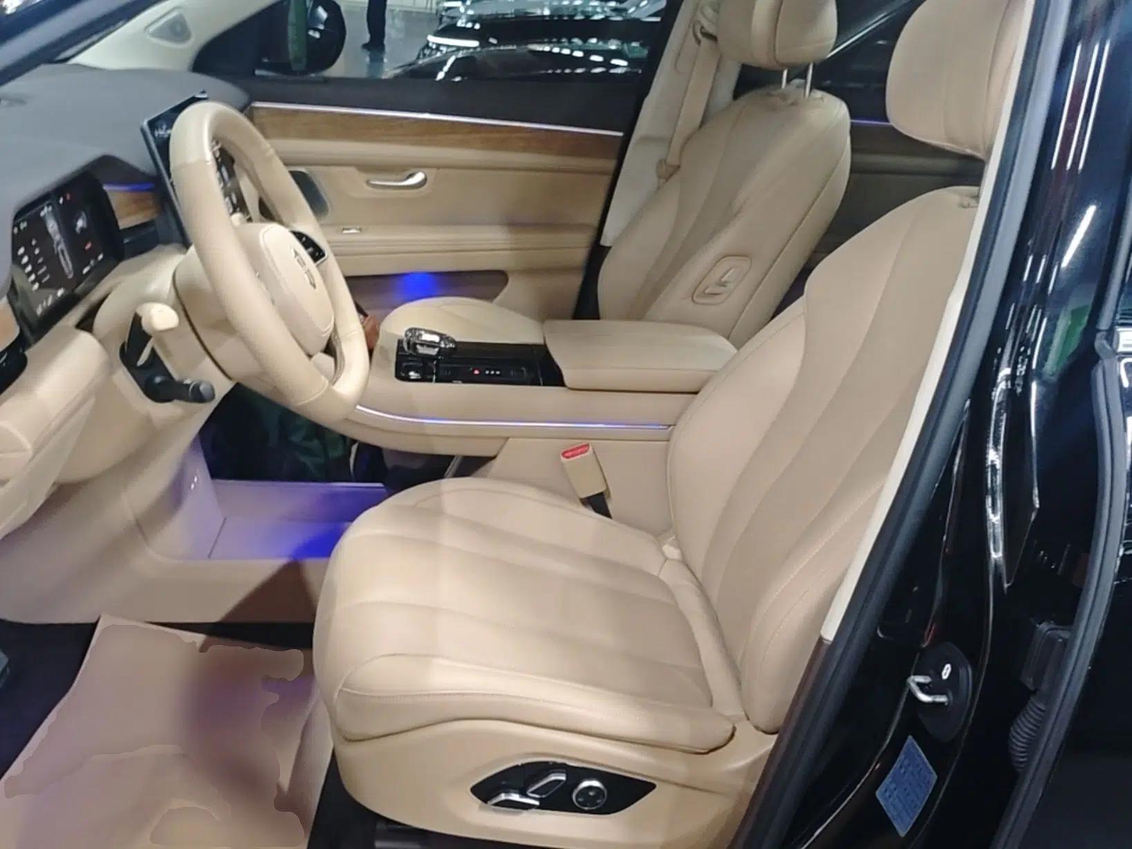 Hima AITO M7 2024 1.5T Rear-Drive Plus Version 5 Seats — миниатюра 18