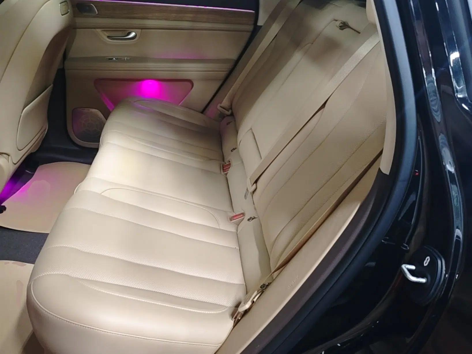 Hima AITO M7 2024 1.5T Rear-Drive Plus Version 5 Seats — миниатюра 20
