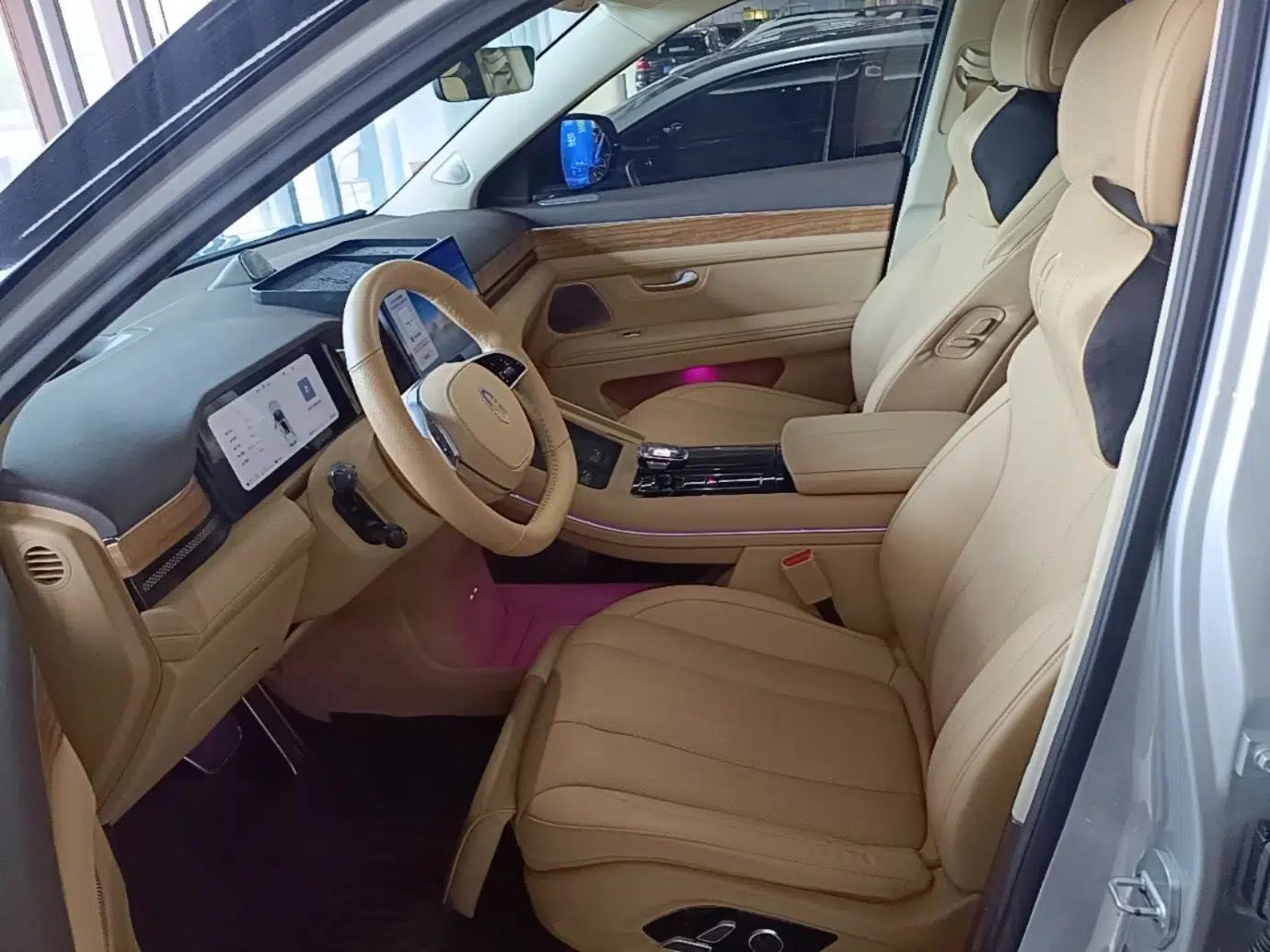 Hima AITO M7 2024 1.5T Intelligent Driving Rear-Drive Max Edition 5 Seats — миниатюра 18