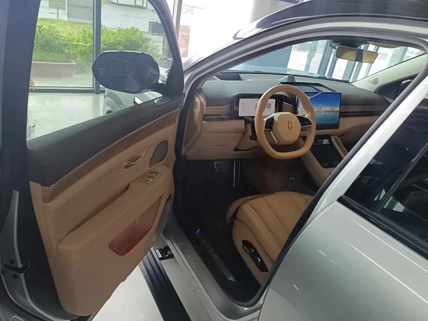 Hima AITO M7 2024 1.5T Intelligent Driving Rear-Drive Max Edition 5 Seats — миниатюра 19