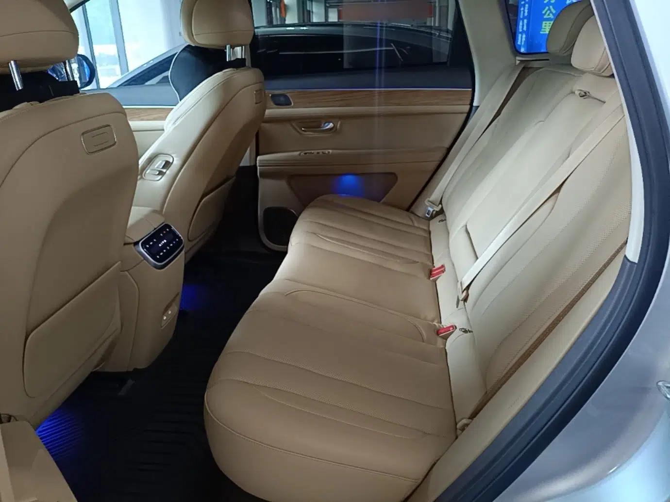 Hima AITO M7 2024 1.5T Intelligent Driving Rear-Drive Max Edition 5 Seats — миниатюра 20