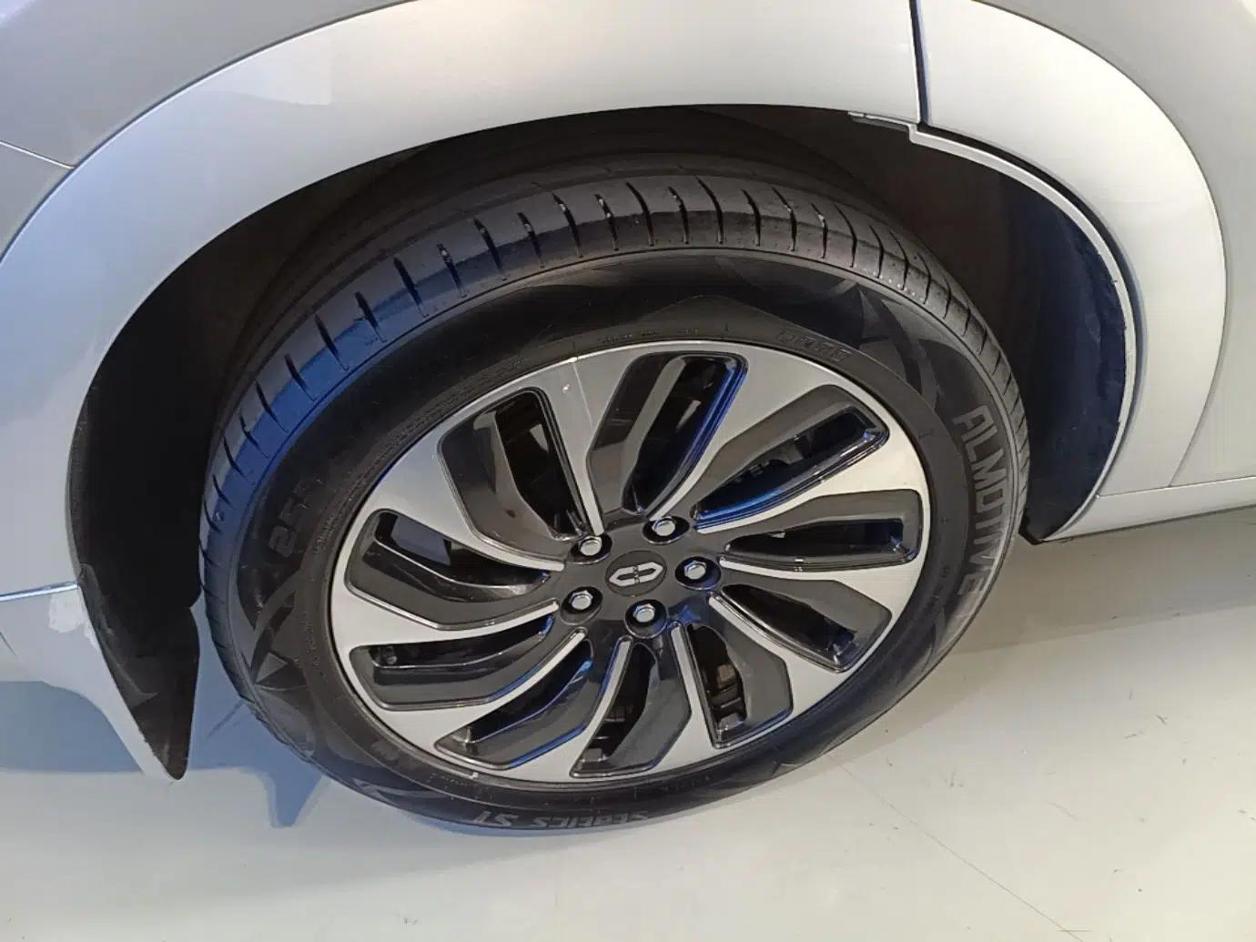Hima AITO M7 2024 1.5T Intelligent Driving Rear-Drive Max Edition 5 Seats — миниатюра 10