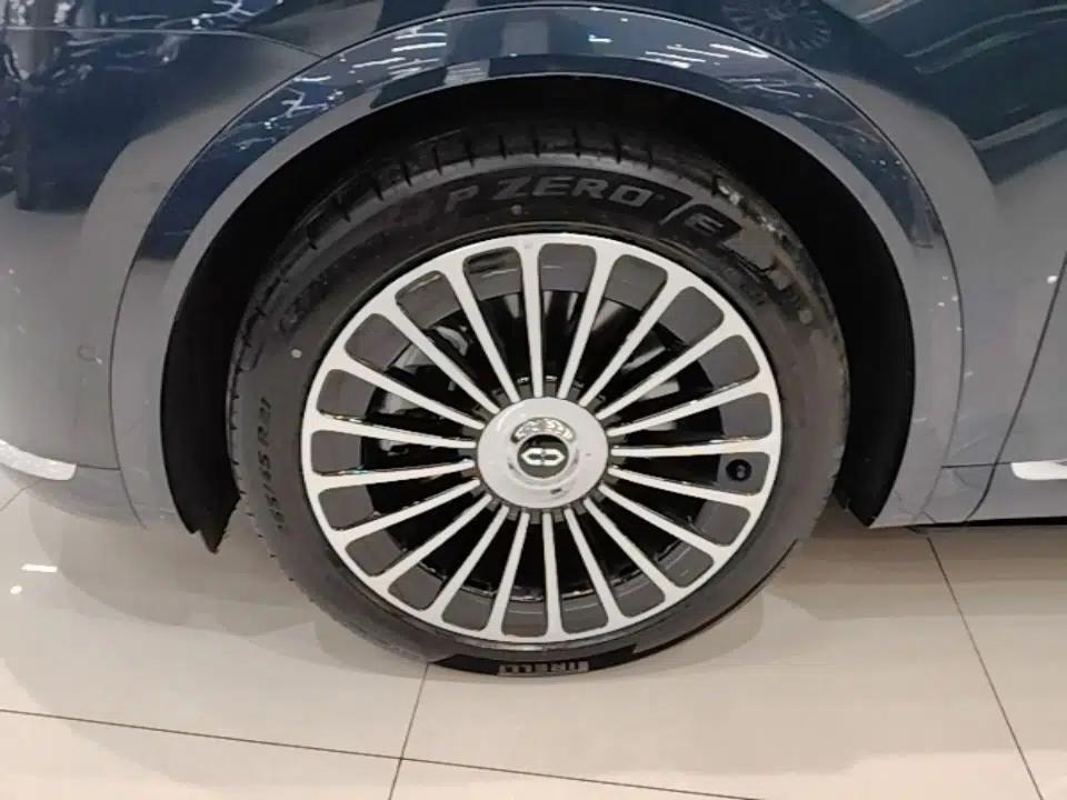 Hima AITO M7 2026 Model Range-Extending Max All-Wheel Drive 5-Seater Version — миниатюра 8