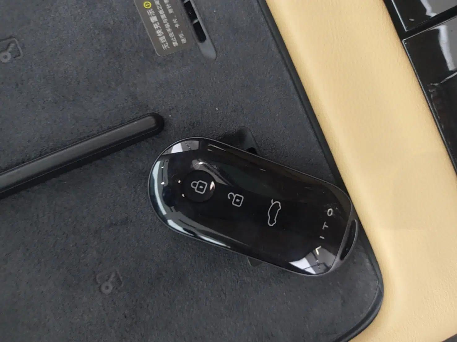 Hima AITO M7 2024 1.5T Intelligent Driving Rear-Drive Max Edition 5 Seats — миниатюра 12