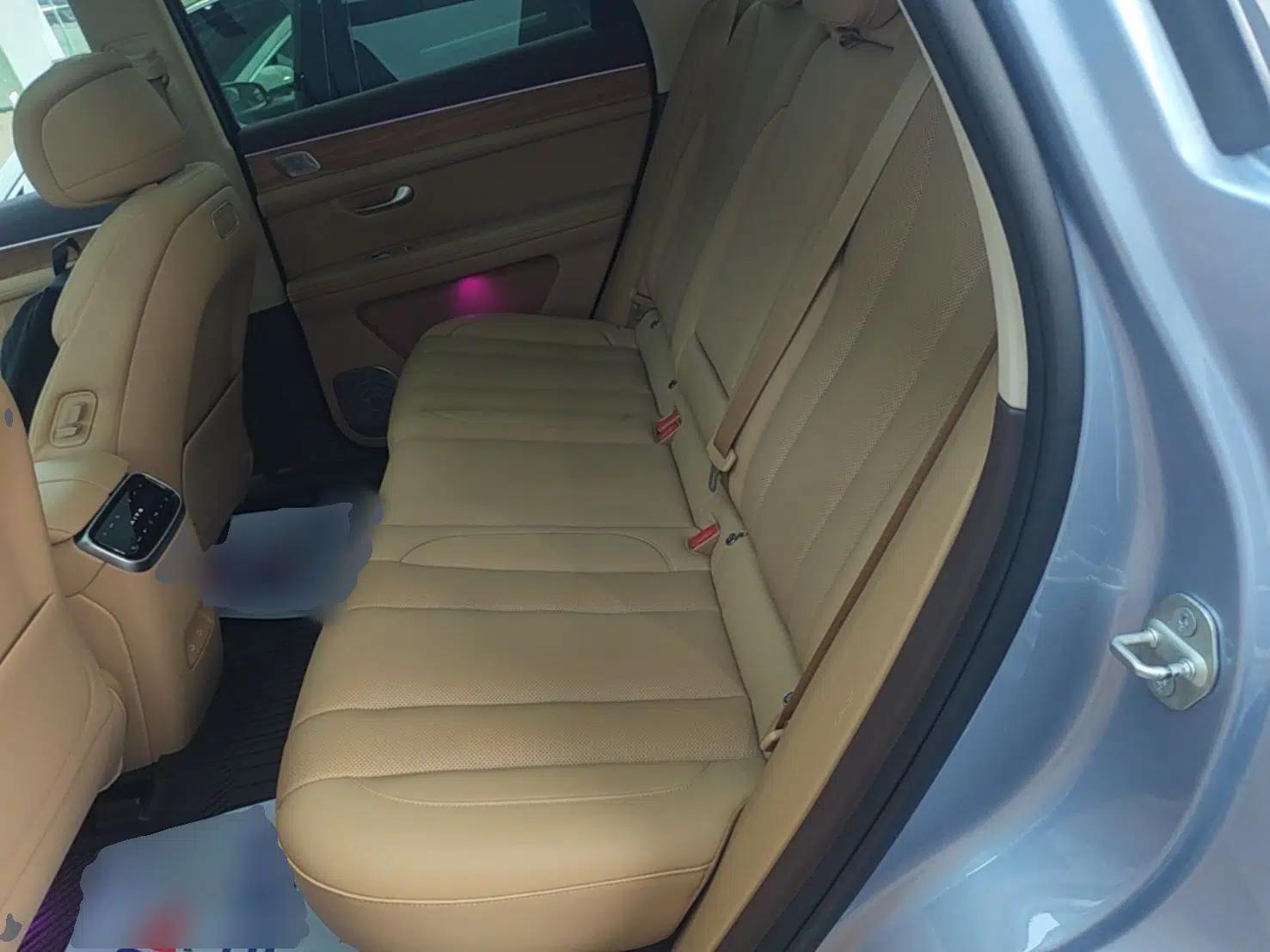Hima AITO M7 2024 1.5T Intelligent Driving Rear-Drive Max Edition 5 Seats — миниатюра 20