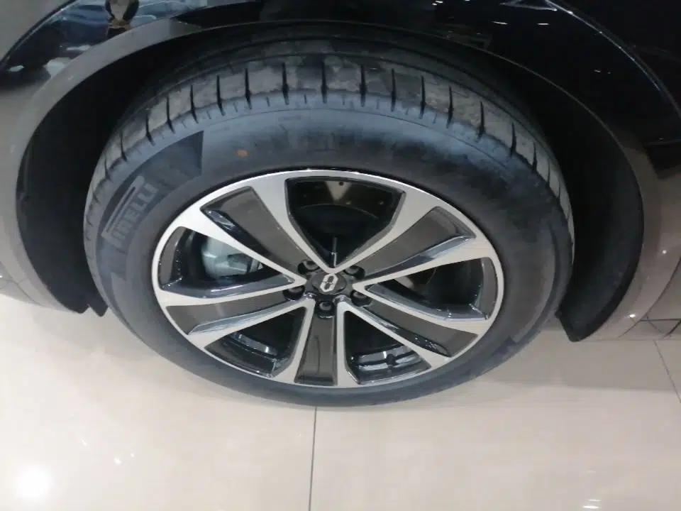 Hima AITO M7 2026 Model Range-Extending Max All-Wheel Drive 5-Seater Version — миниатюра 9