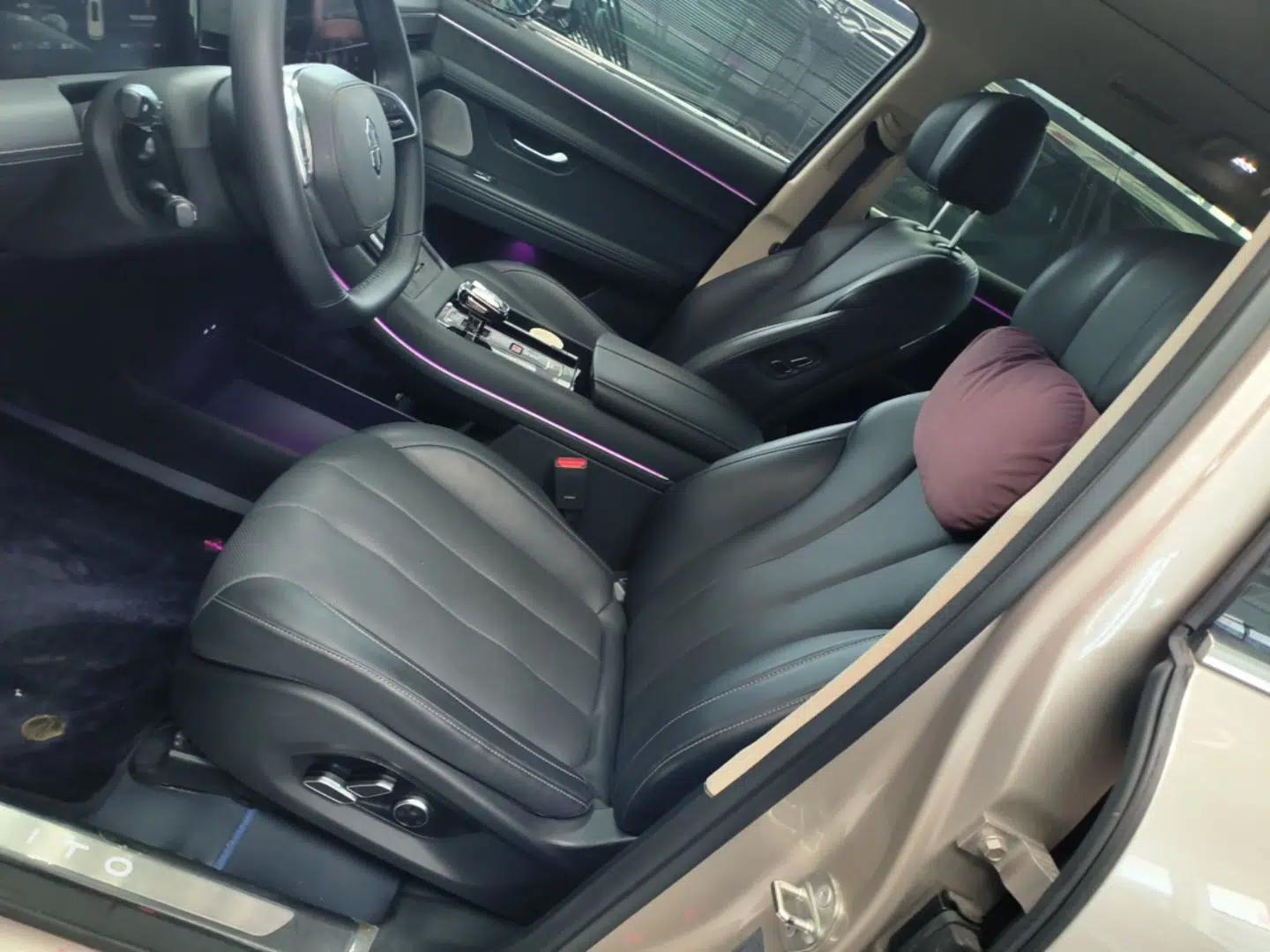 Hima AITO M7 2022 1.5T Four-Wheel Drive Luxury Edition — миниатюра 18