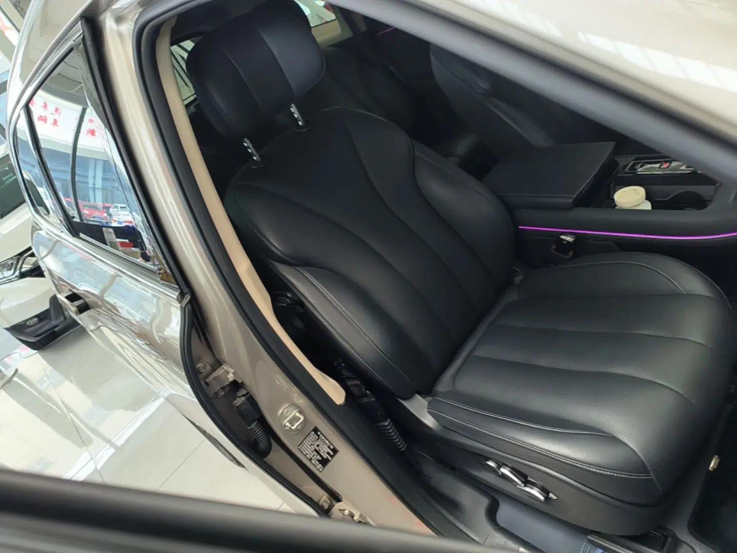 Hima AITO M7 2022 1.5T Four-Wheel Drive Luxury Edition — миниатюра 23