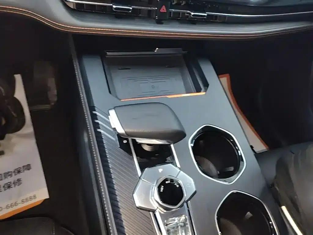 Changan UNI-K Smart Electric iDD 2022 Blue Whale iDD 130km 1.5T Premium Edition — миниатюра 14