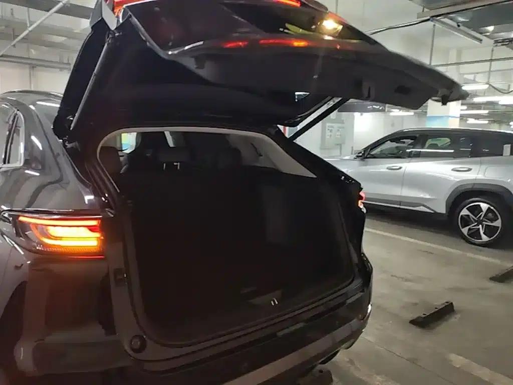 Changan UNI-K Smart Electric iDD 2022 Blue Whale iDD 130km 1.5T Premium Edition — миниатюра 19