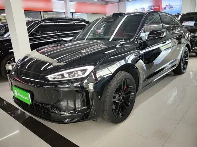 Hima AITO M5 2025 Extended-Range Ultra All-Wheel-Drive Version