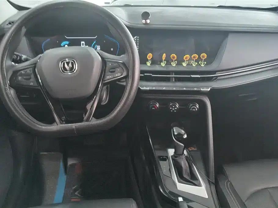 Changan CS15 2021 1.5L Automatic Entry-Level Model — миниатюра 12