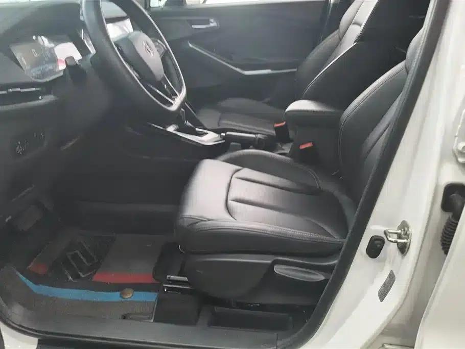 Changan CS15 2021 1.5L Automatic Entry-Level Model — миниатюра 9