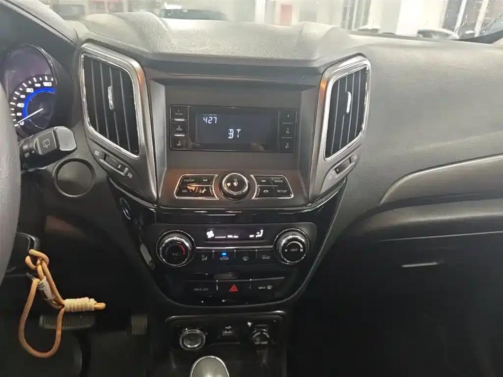 Changan CS15 2016 1.5L Automatic Fashion Edition — миниатюра 13