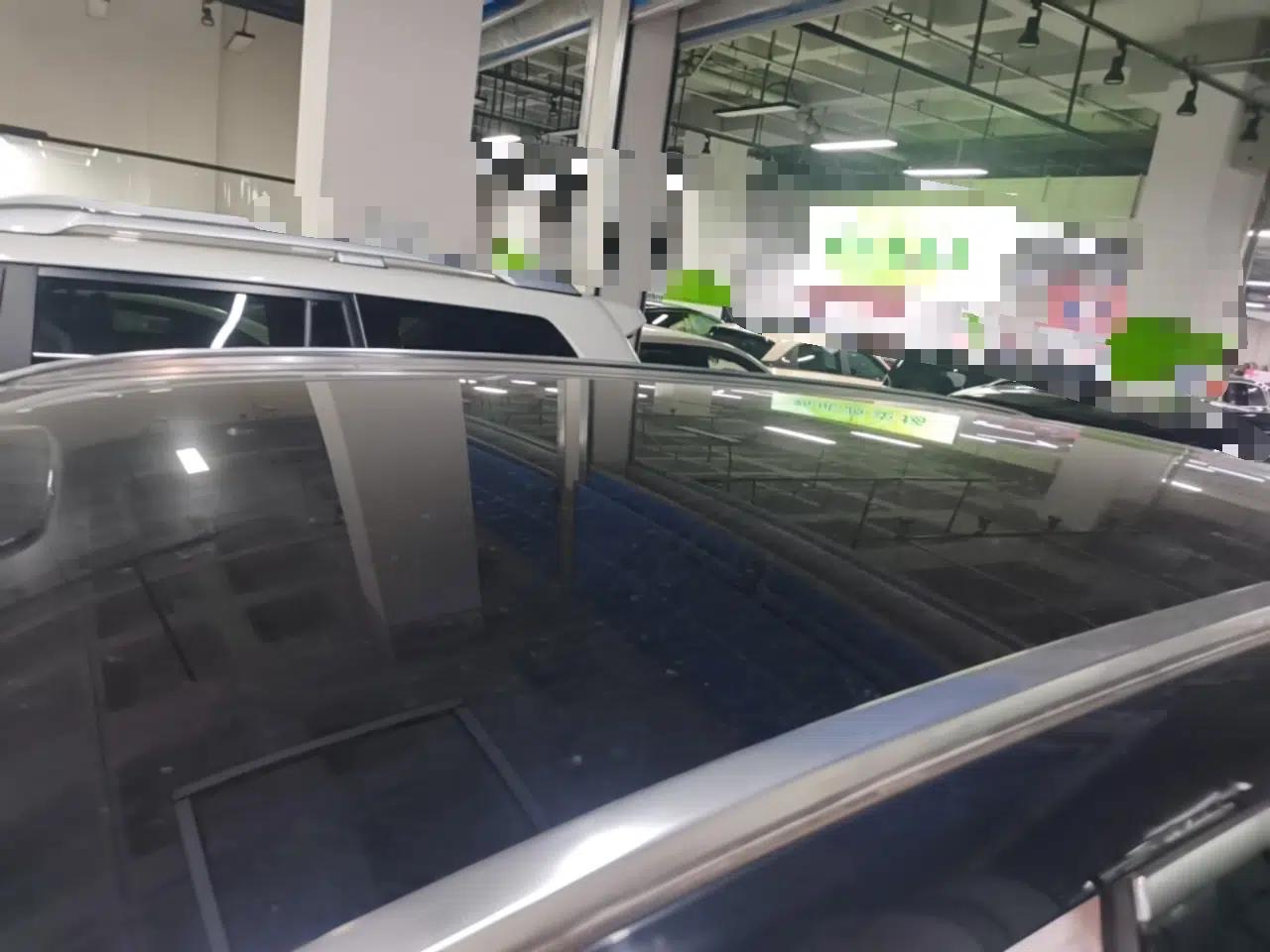 Hima AITO M8 2025 Extended-Range Max+ Version 53.4 kWh 6-Seater Edition — миниатюра 11