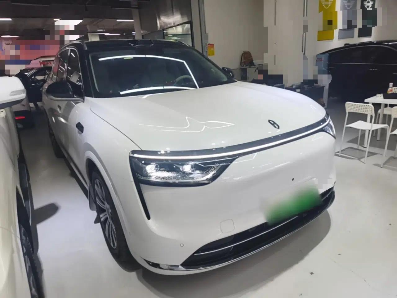 Hima AITO M8 2025 Extended-Range Max+ Version 53.4 kWh 6-Seater Edition — миниатюра 6