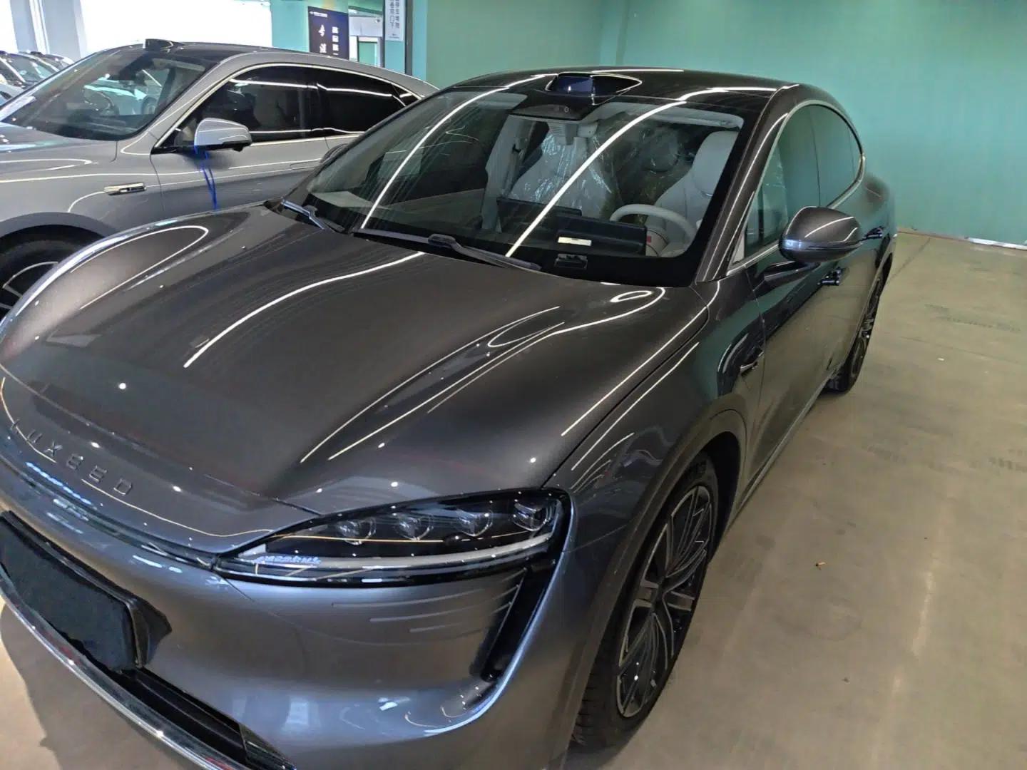 Hima Luxeed R7 2024 All-Electric 667 km Max — миниатюра 1