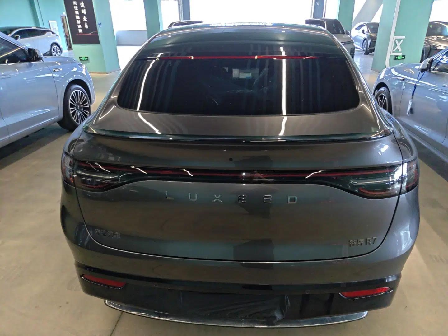 Hima Luxeed R7 2024 All-Electric 667 km Max — миниатюра 5