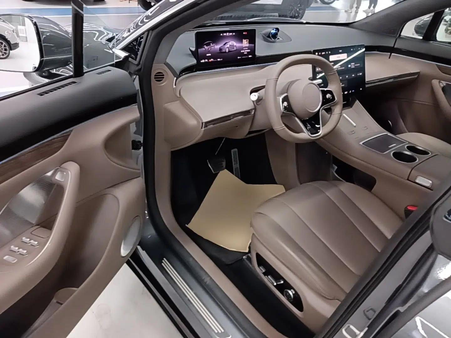 Hima Luxeed R7 2025 Range-Extended Version 251 km Max — миниатюра 19