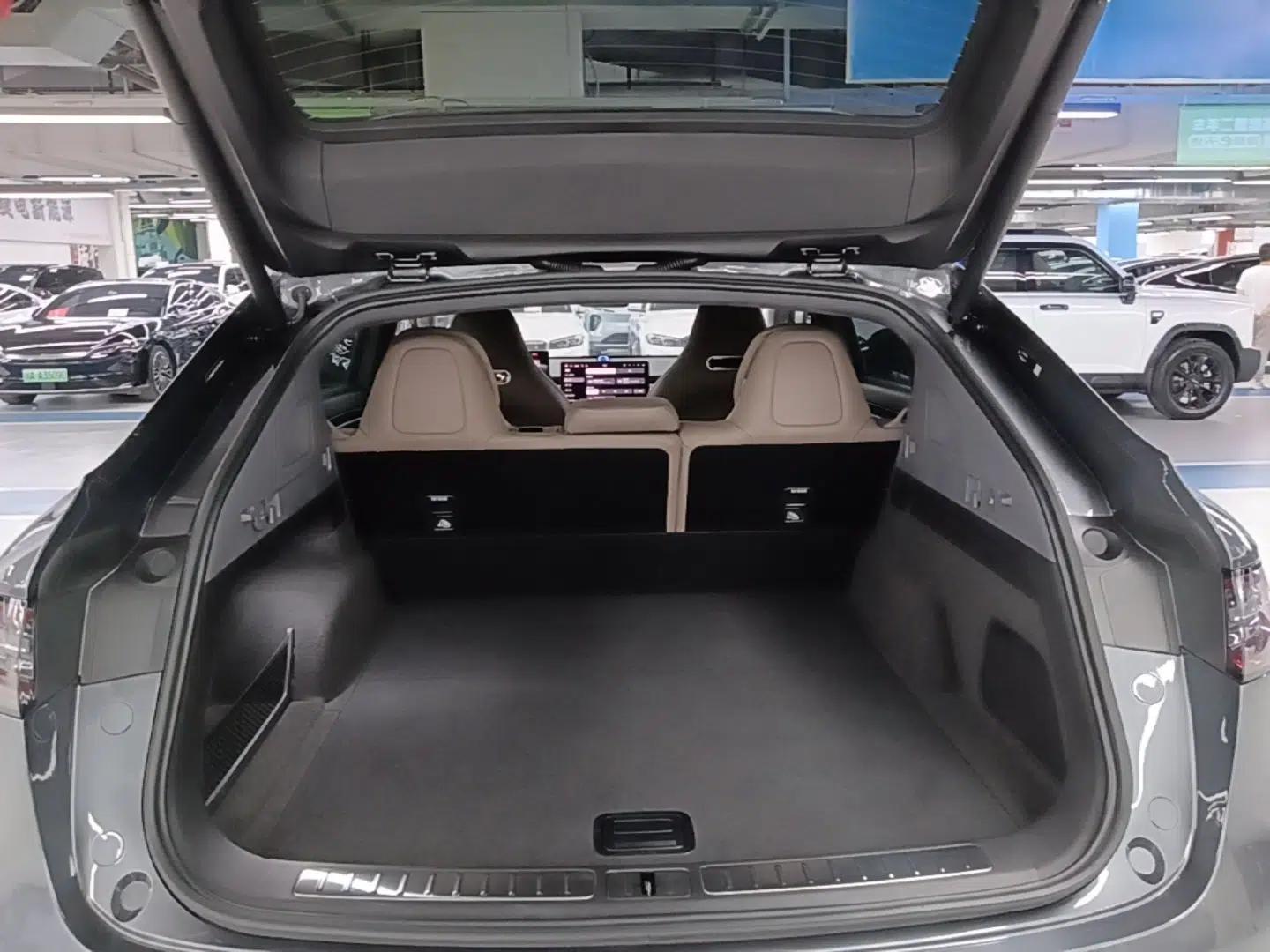 Hima Luxeed R7 2025 Range-Extended Version 251 km Max — миниатюра 22