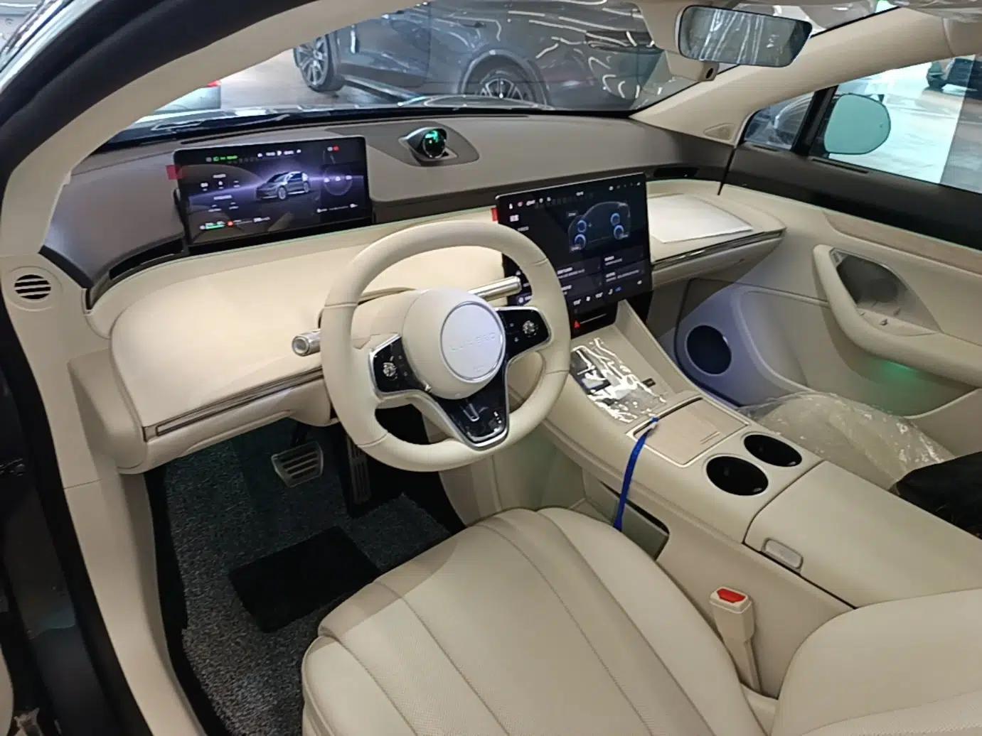 Hima Luxeed R7 2025 Range-Extended Version 251 km Max — миниатюра 13
