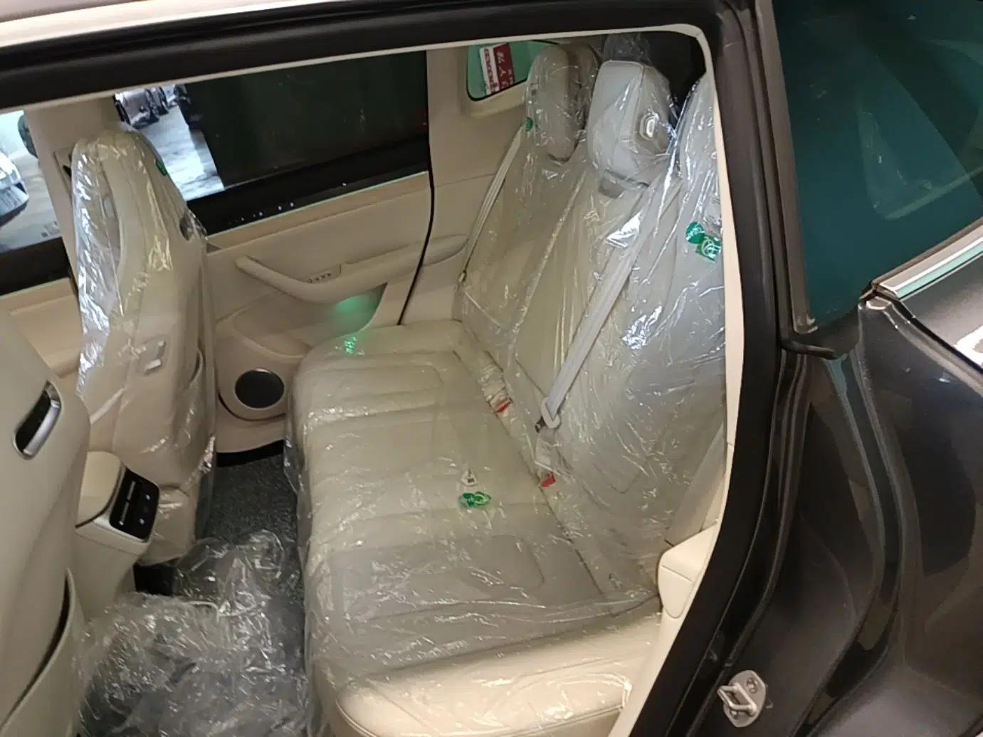 Hima Luxeed R7 2025 Range-Extended Version 251 km Max — миниатюра 20