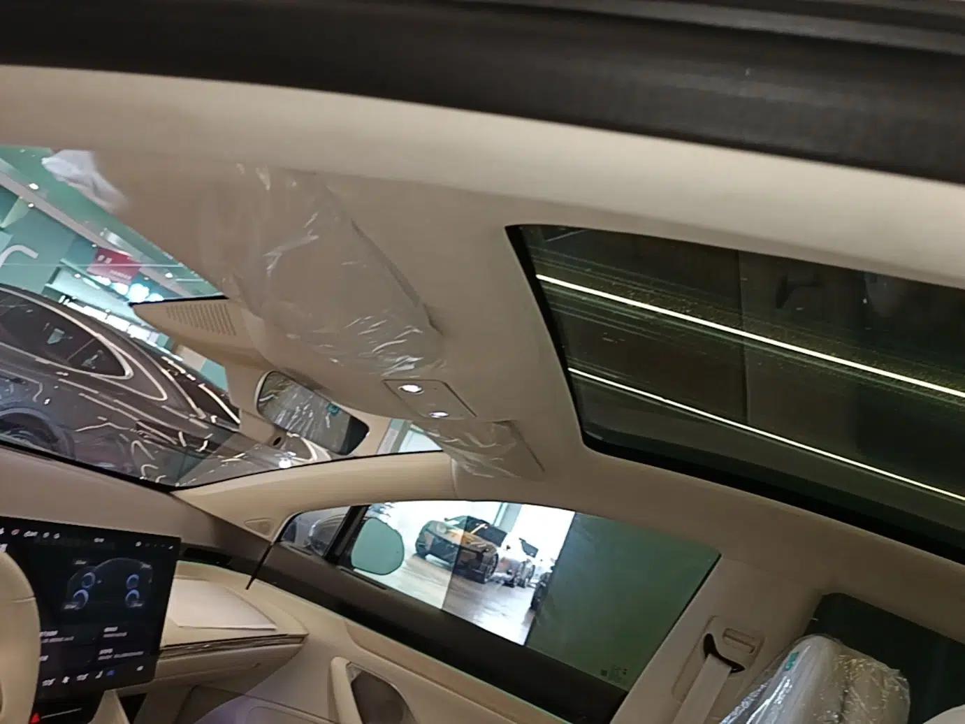 Hima Luxeed R7 2025 Range-Extended Version 251 km Max — миниатюра 21