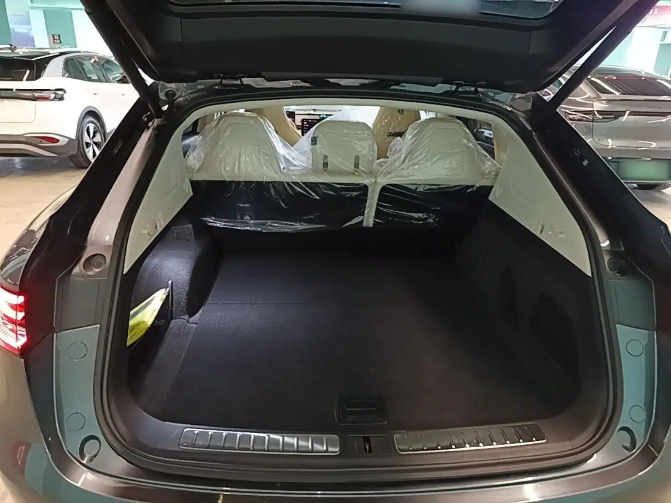 Hima Luxeed R7 2025 Range-Extended Version 251 km Max — миниатюра 22