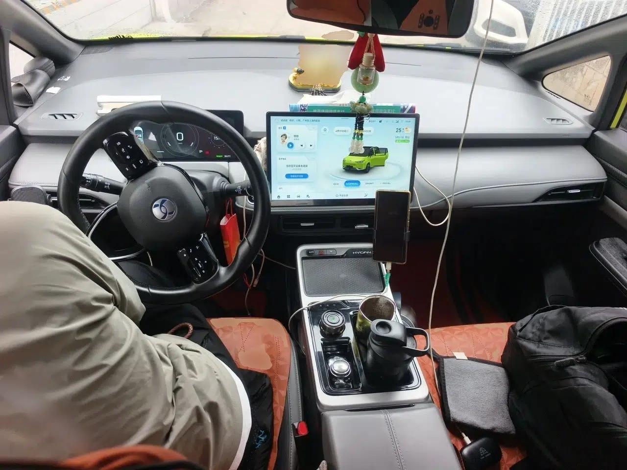 Hycan Z03 2022 510 km Range Chaozhi Version 135 kW 63.98 kWh — миниатюра 10