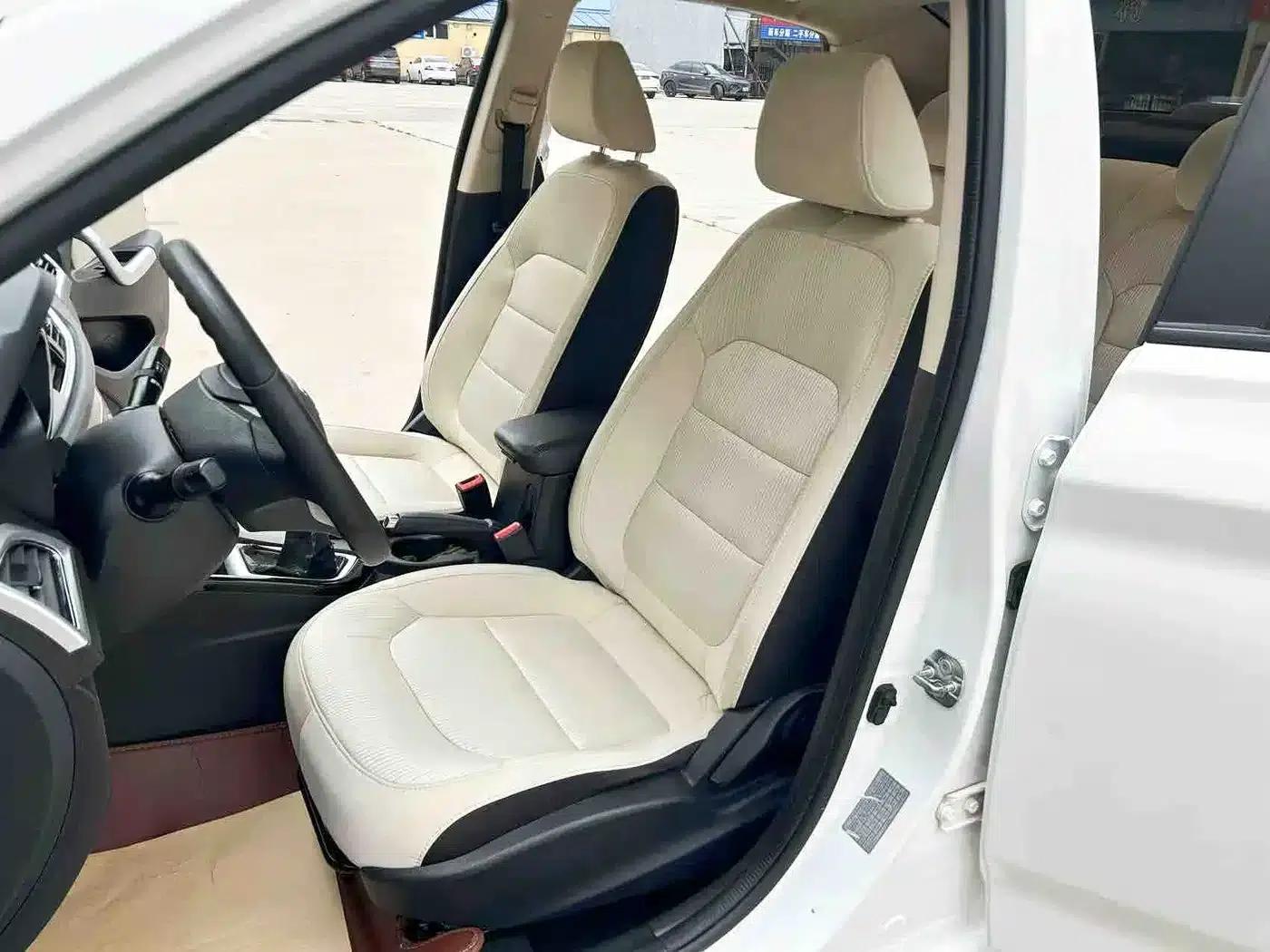 Yuexiang V7 2016 1.6L Manual Comfort Edition (National V Emission Standard) — миниатюра 14