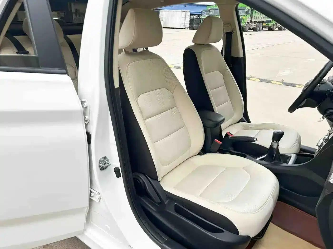 Yuexiang V7 2016 1.6L Manual Comfort Edition (National V Emission Standard) — миниатюра 15