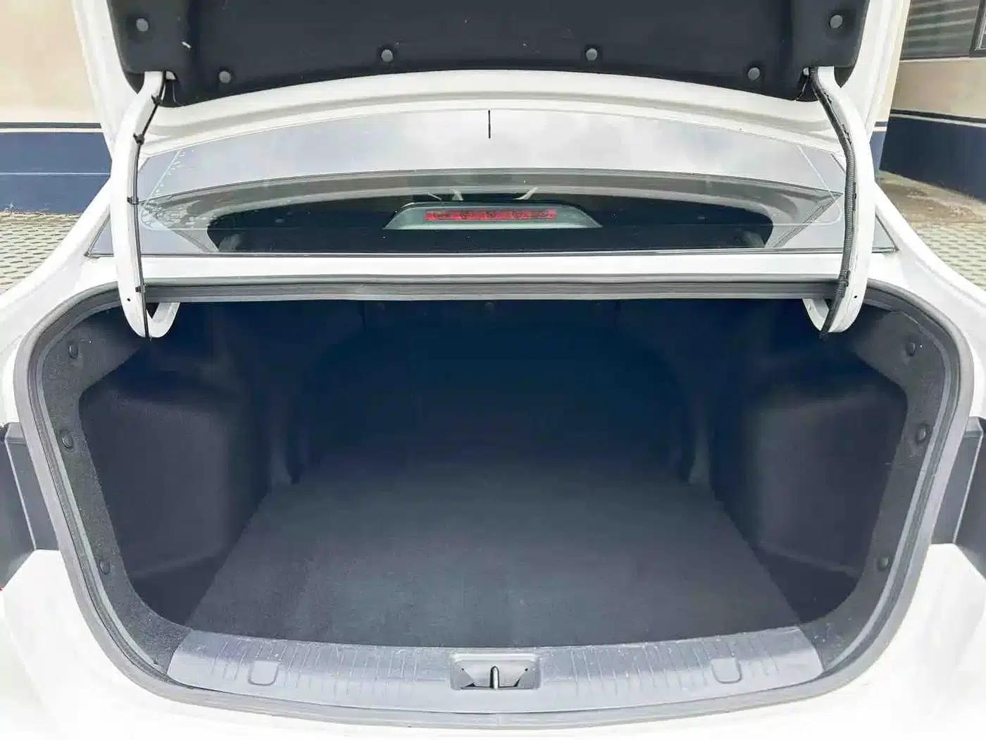 Yuexiang V7 2016 1.6L Manual Comfort Edition (National V Emission Standard) — миниатюра 16