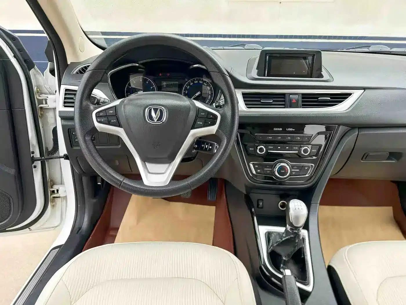 Yuexiang V7 2016 1.6L Manual Comfort Edition (National V Emission Standard) — миниатюра 17