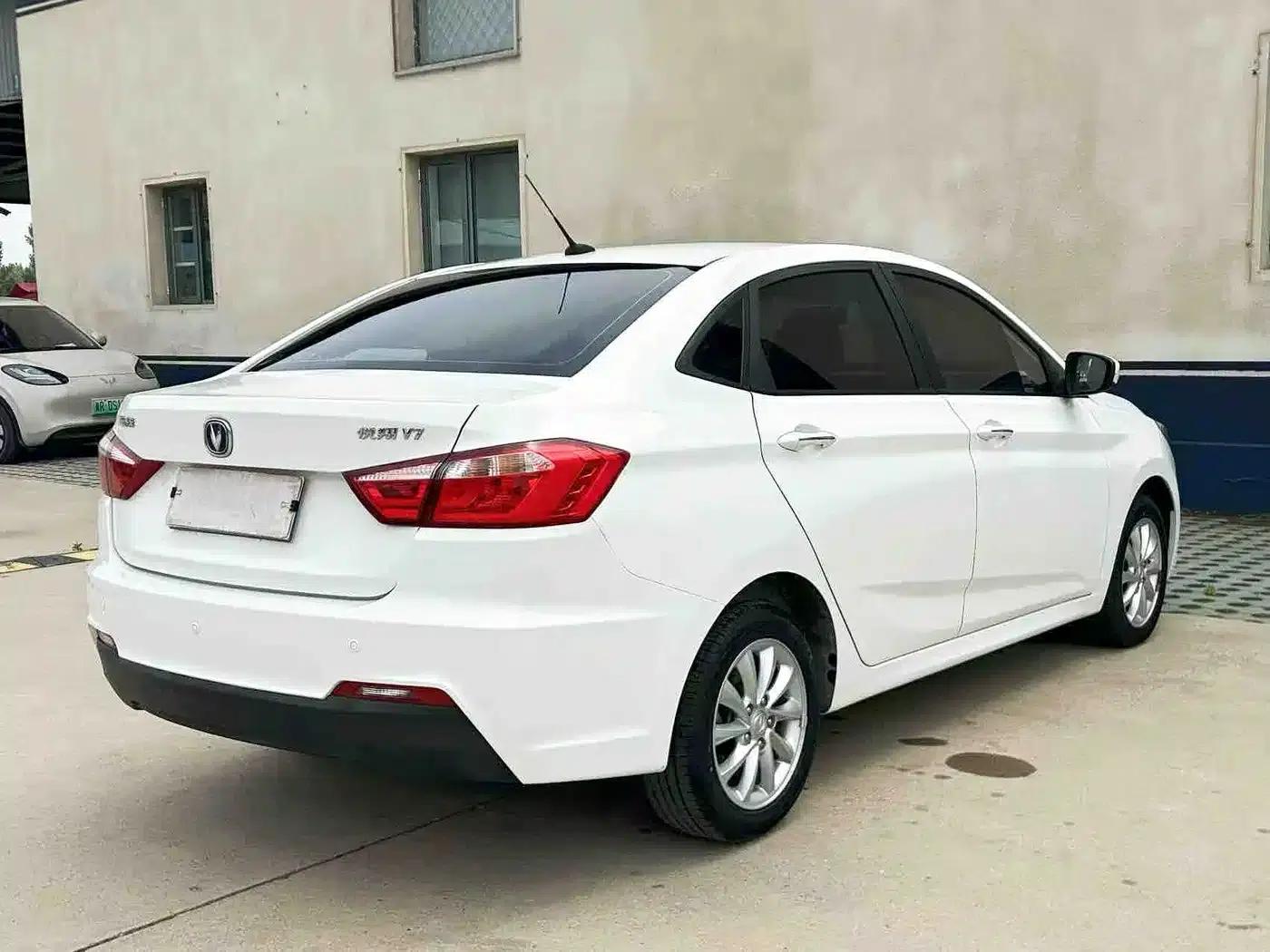 Yuexiang V7 2016 1.6L Manual Comfort Edition (National V Emission Standard) — миниатюра 6
