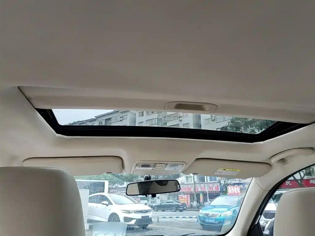Yuexiang V7 2015 1.6L Automatic Enjoyment Edition (National V Emission Standard) — миниатюра 18