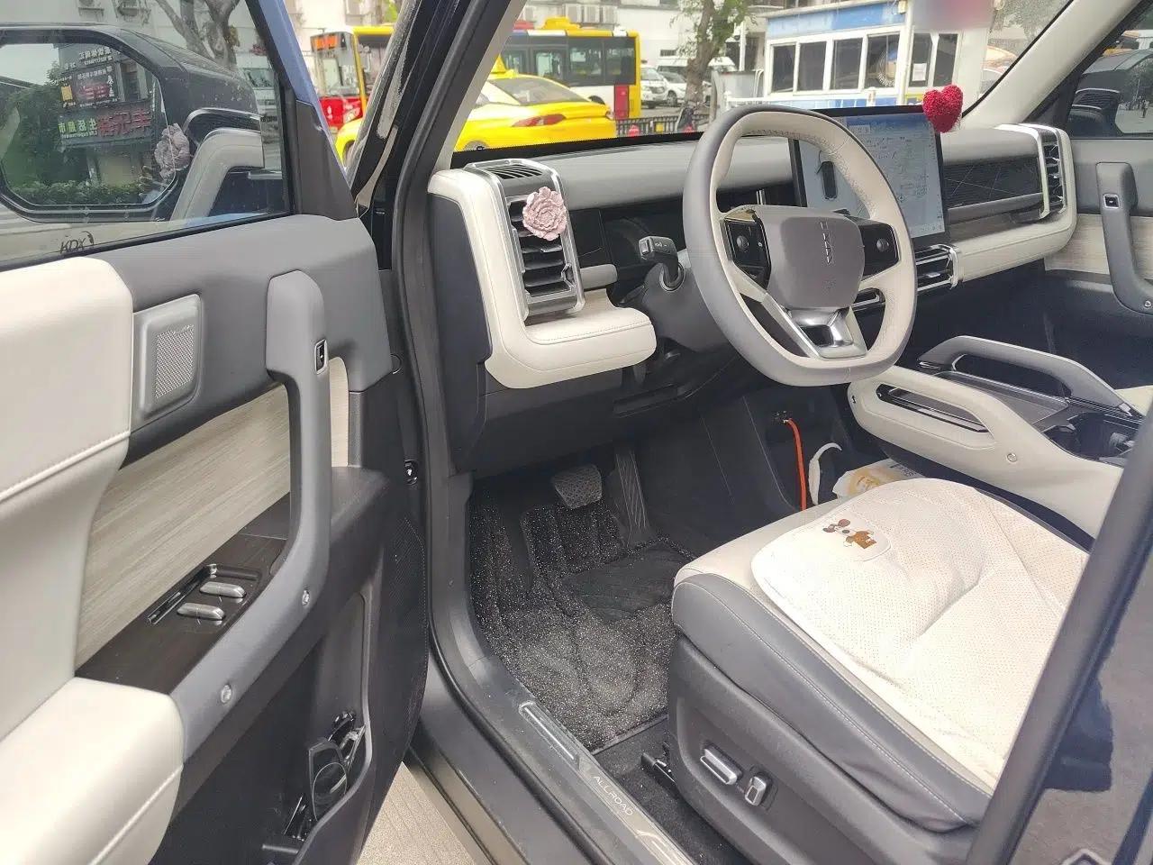 iCAR 03 2024 501km Two-Wheel Drive Long-Range Version — миниатюра 17