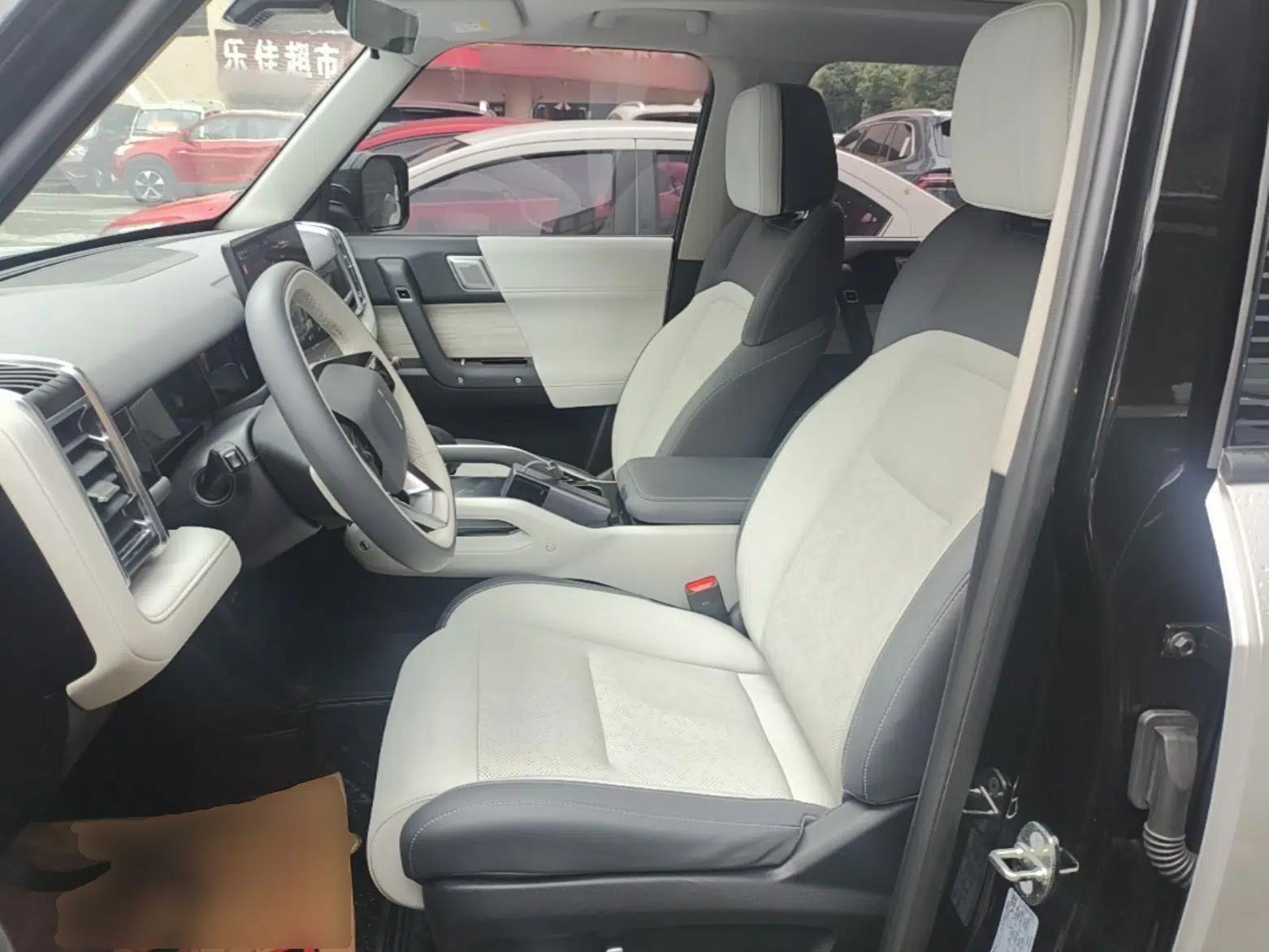 iCAR 03 2024 401km Range Two-Wheel Drive Standard Yuechao Version — миниатюра 18