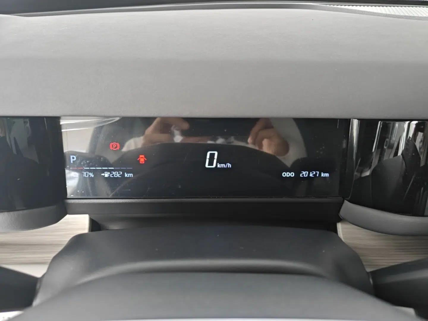 iCAR 03 2024 401km Two-Wheel Drive Standard Advanced Version — миниатюра 15