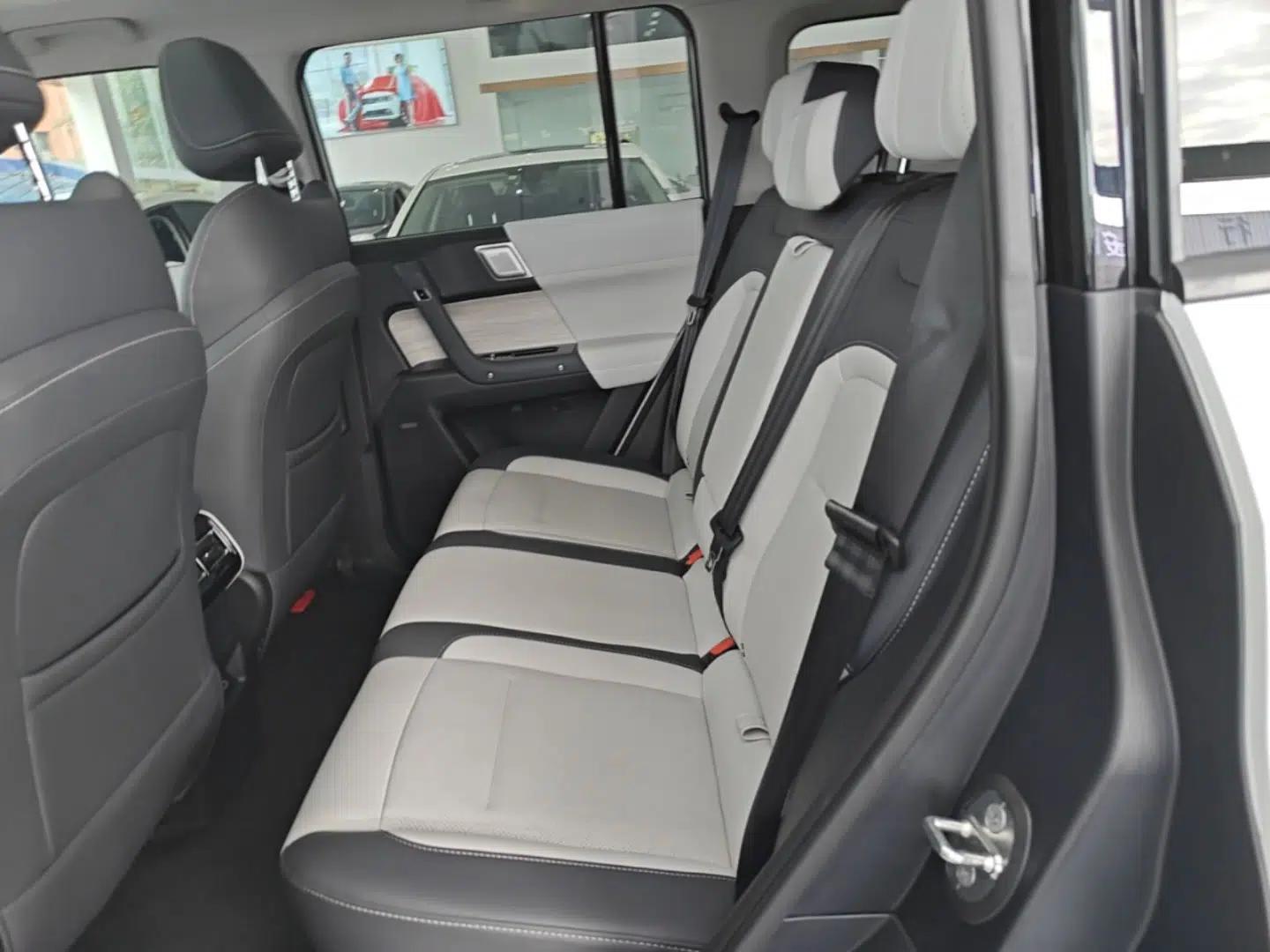 iCAR 03 2024 401km Two-Wheel Drive Standard Advanced Version — миниатюра 20