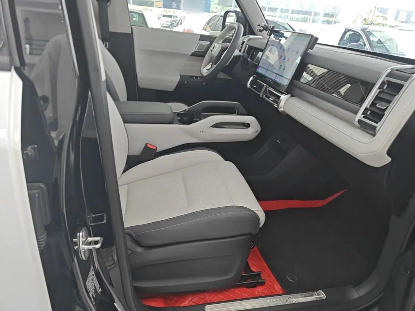 iCAR 03 2024 401km Two-Wheel Drive Standard Advanced Version — миниатюра 23