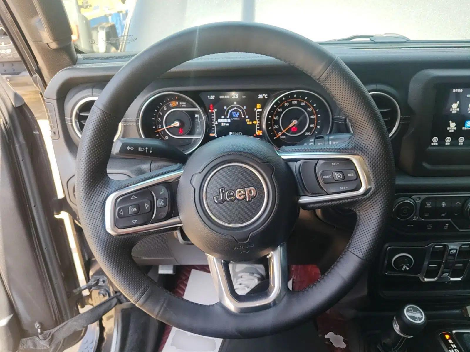 Jeep Wrangler 2019 2.0T Sahara Four-Door Version China VI Emission Standard — миниатюра 14
