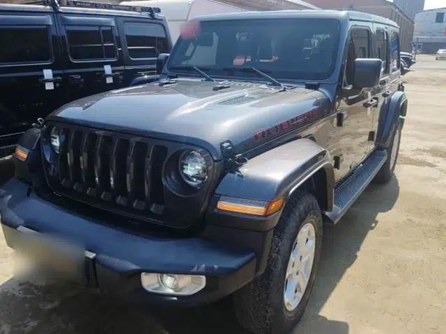 Jeep Wrangler 2019 2.0T Sahara Four-Door Version China VI Emission Standard